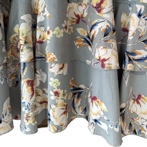 Suzanne Betro Sage Gray Floral Tiered Shift Dress Flared Long Sleeve Dress - Picture 3 of 12